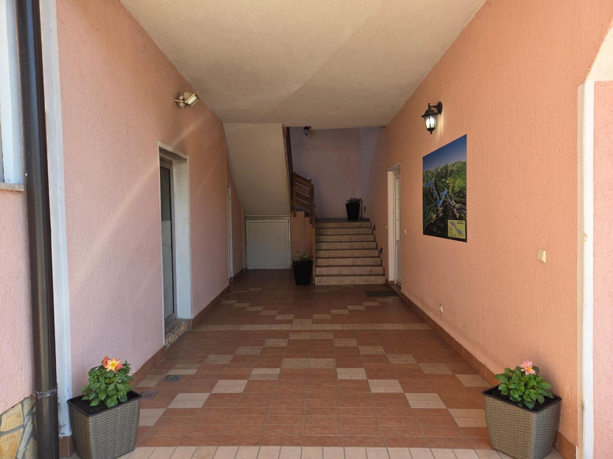Apartman & Sobe Orhideja سوملجاناك المظهر الخارجي الصورة